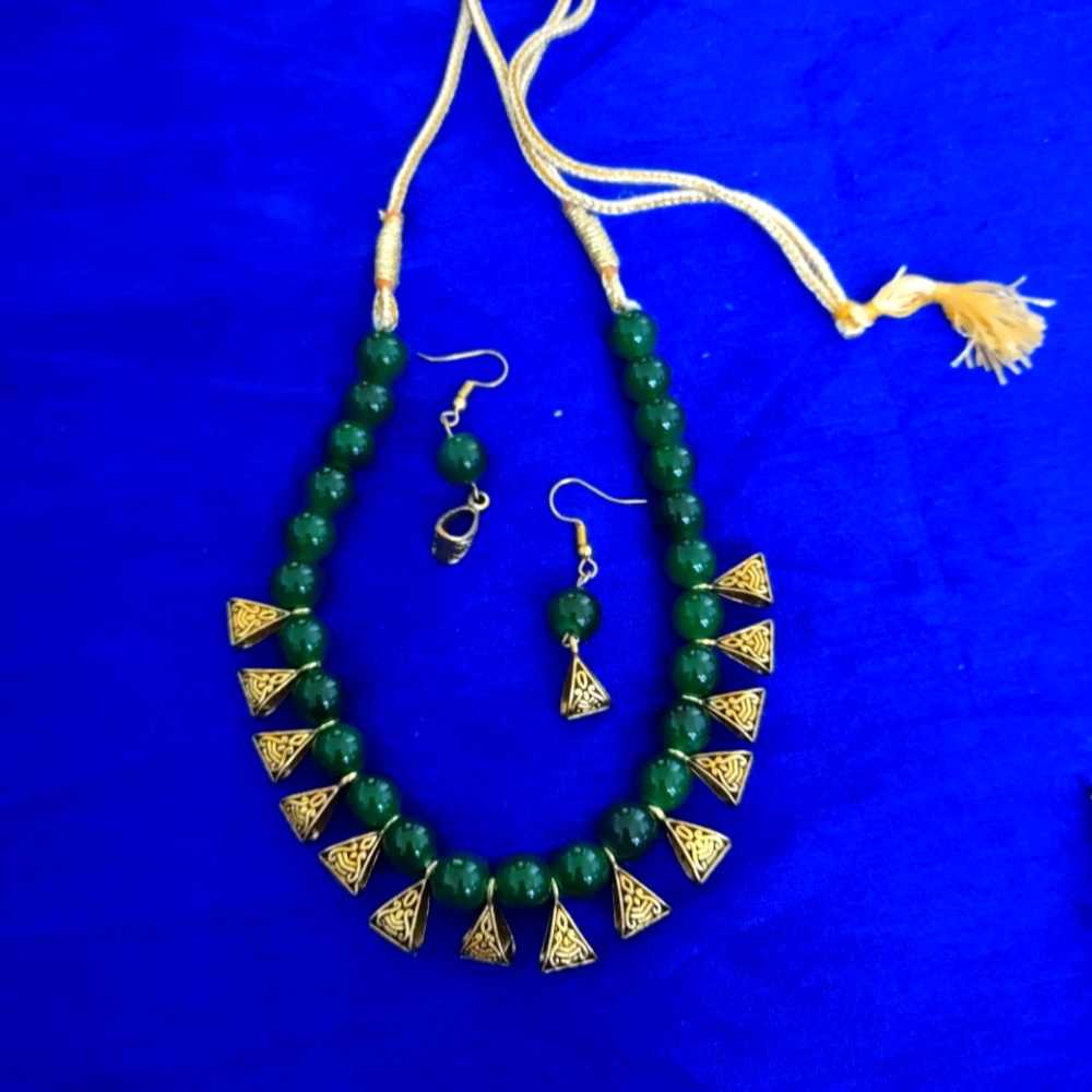Necklace set